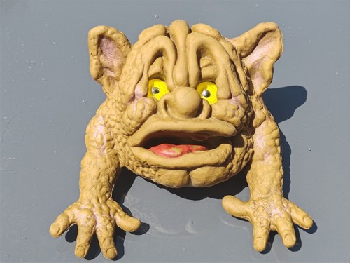 Boglins shlurp hand puppet - shlurp,